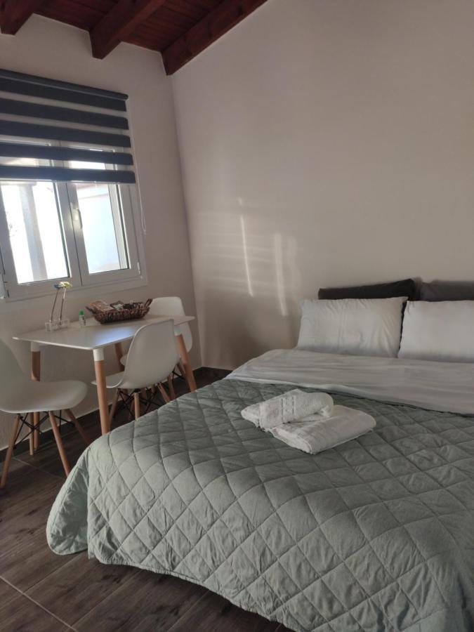 Pigadhia  V&E'S Apartments מראה חיצוני תמונה