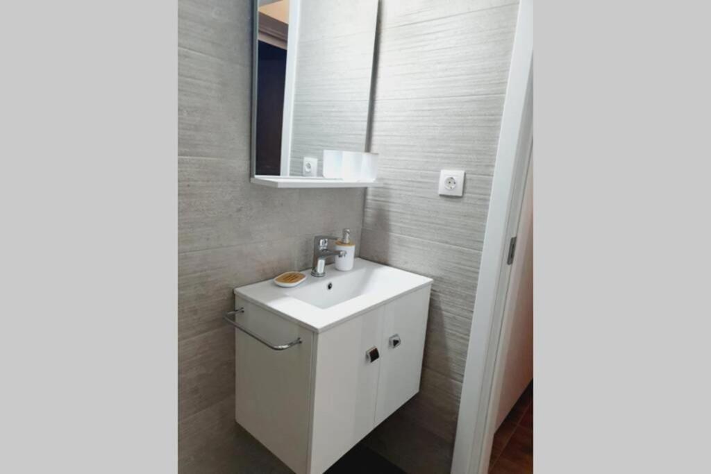 Pigadhia  V&E'S Apartments מראה חיצוני תמונה